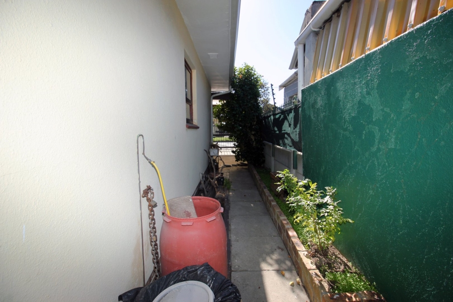 3 Bedroom Property for Sale in Plumstead Western Cape